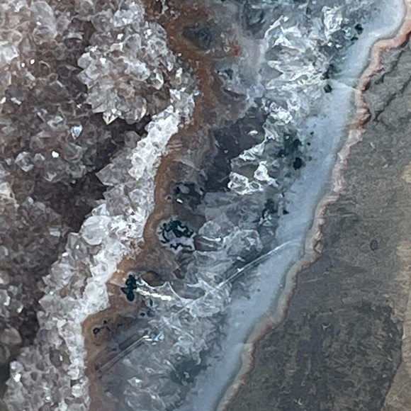 Pink Rainbow Amethyst Cut Base with Red Hematite and a Quartz Banding - Picture 5 of 9
